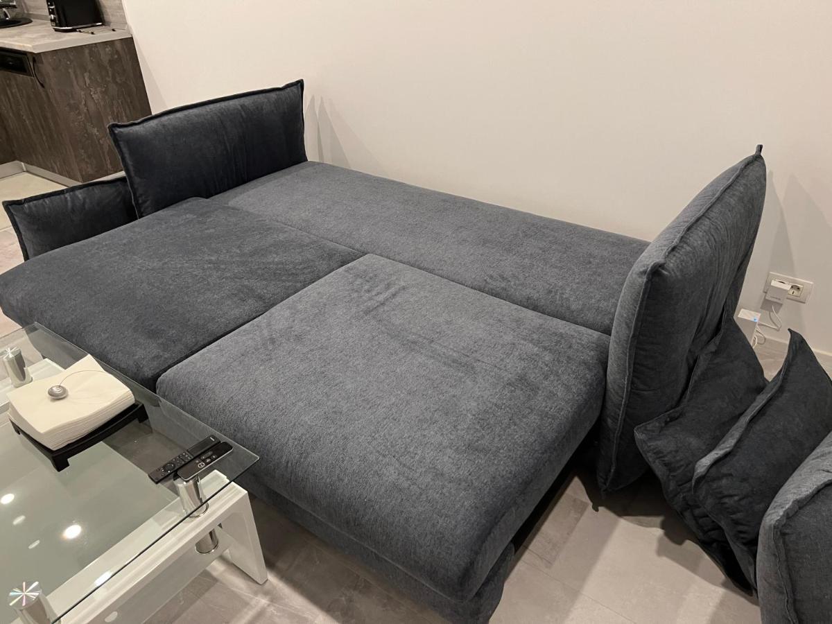Fancy Penthouse Studio With Lakeview W10 Bucureşti Eksteriør bilde