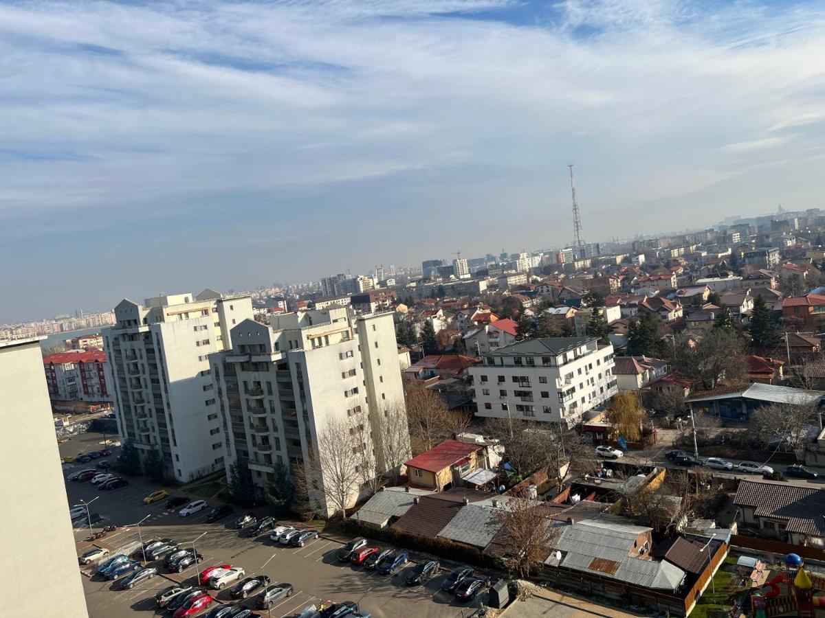 Fancy Penthouse Studio With Lakeview W10 Bucureşti Eksteriør bilde