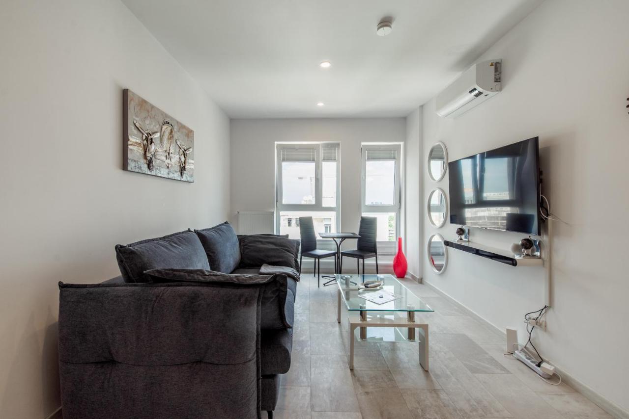 Fancy Penthouse Studio With Lakeview W10 Bucureşti Eksteriør bilde
